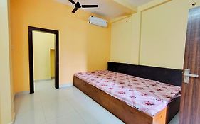 Anand Yatri Grah - Home Stay, Ujjain